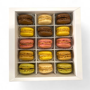 Macarons de Paris 14 pièces en coffret luxe