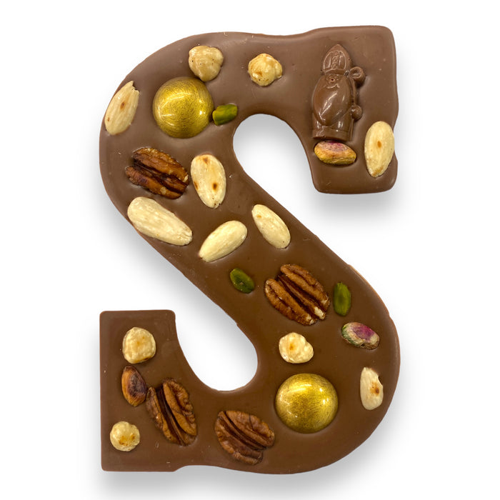 Luxury chocolate letter S Milk Chocolate Nuts per piece