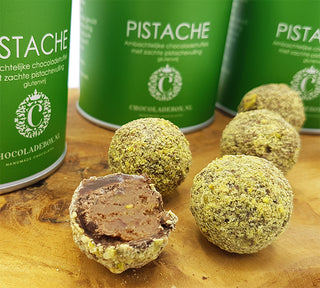 Ambachtelijke chocolade Pistachetruffels in blik - Macaronstore.nl